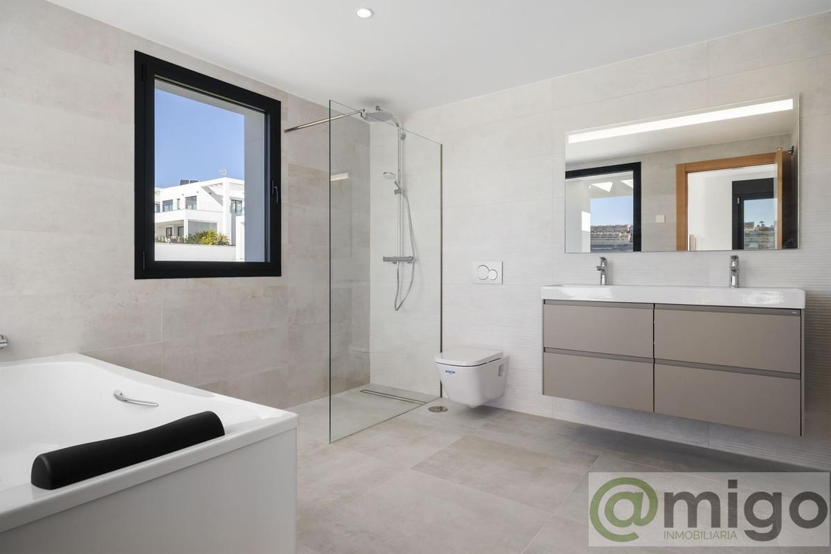 Venta de villa en La Cala de Mijas