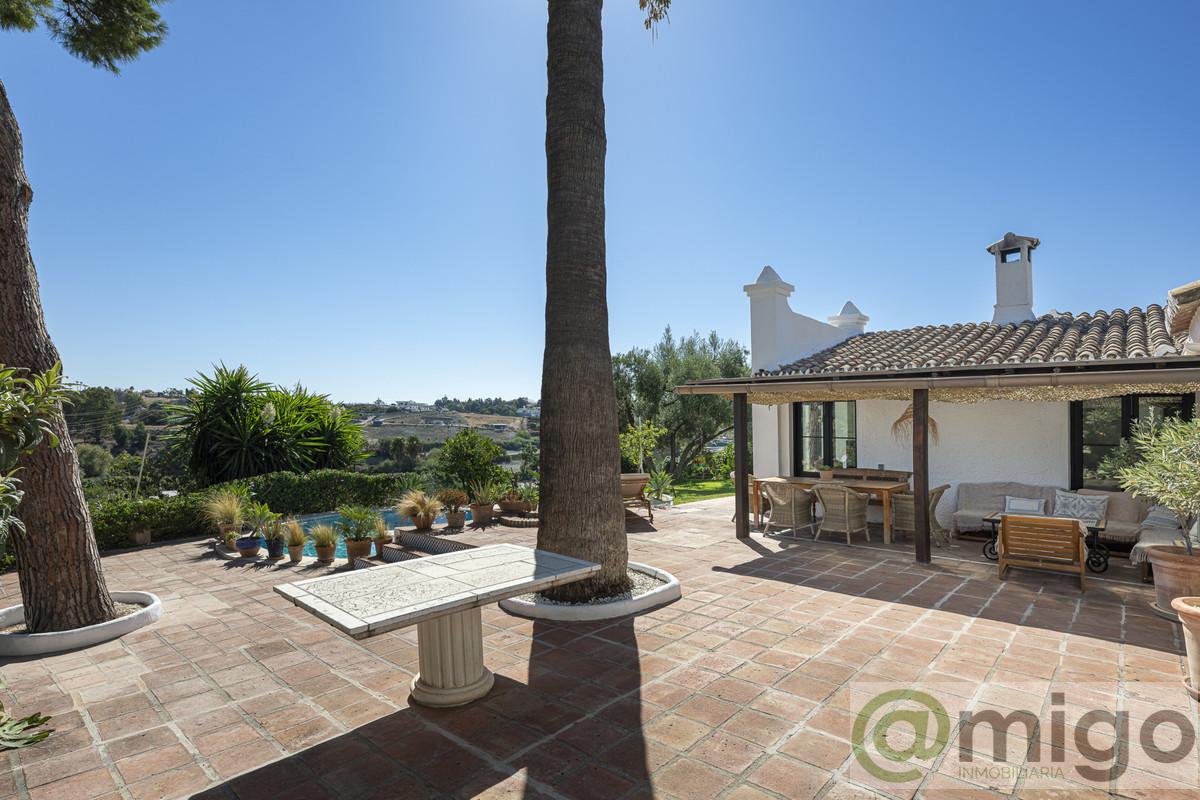For sale of villa in Marbella