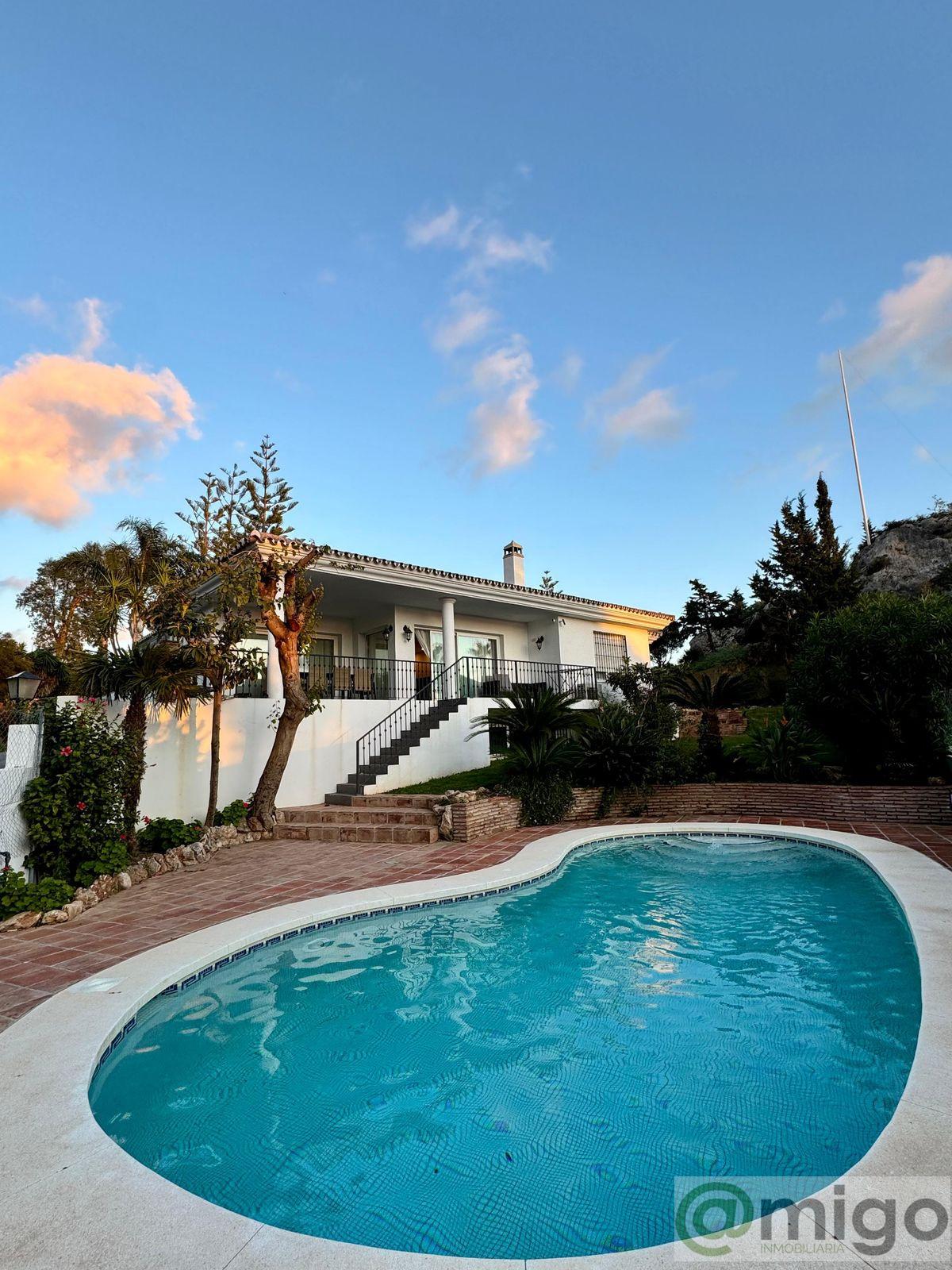 Venta de villa en Benalmadena