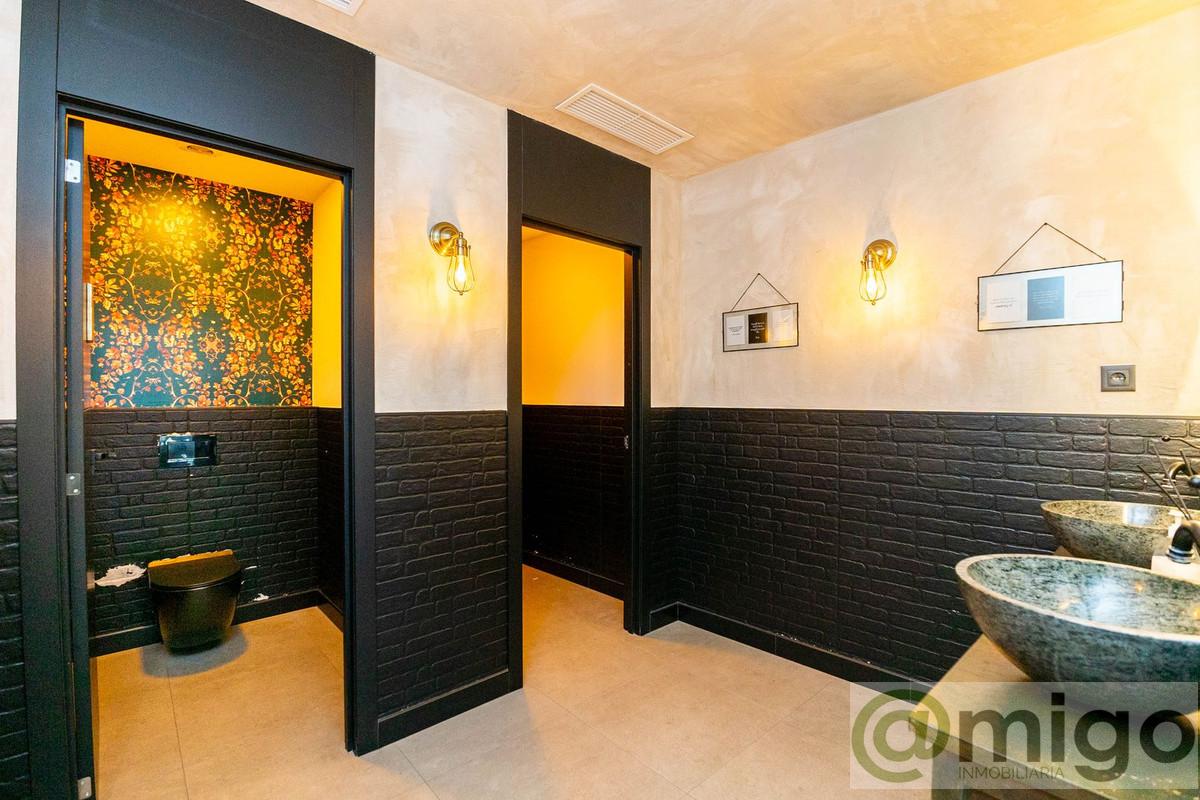 Venta de local en Marbella