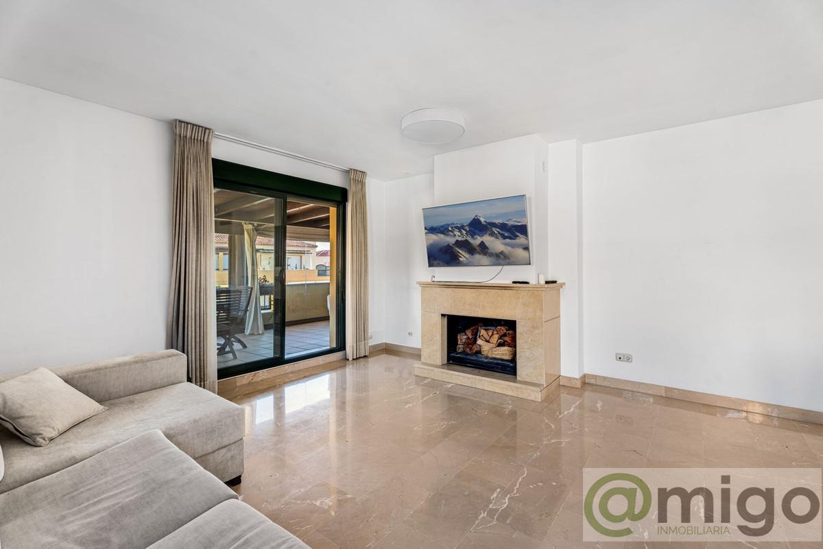 For sale of penthouse in Marbella