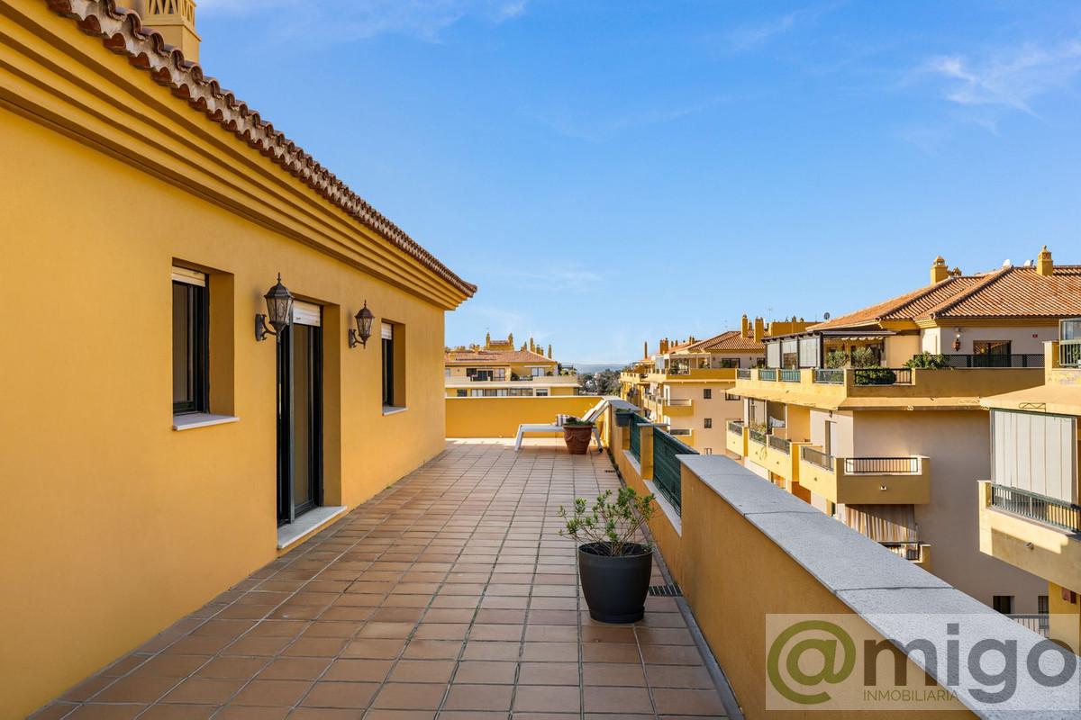 For sale of penthouse in Marbella