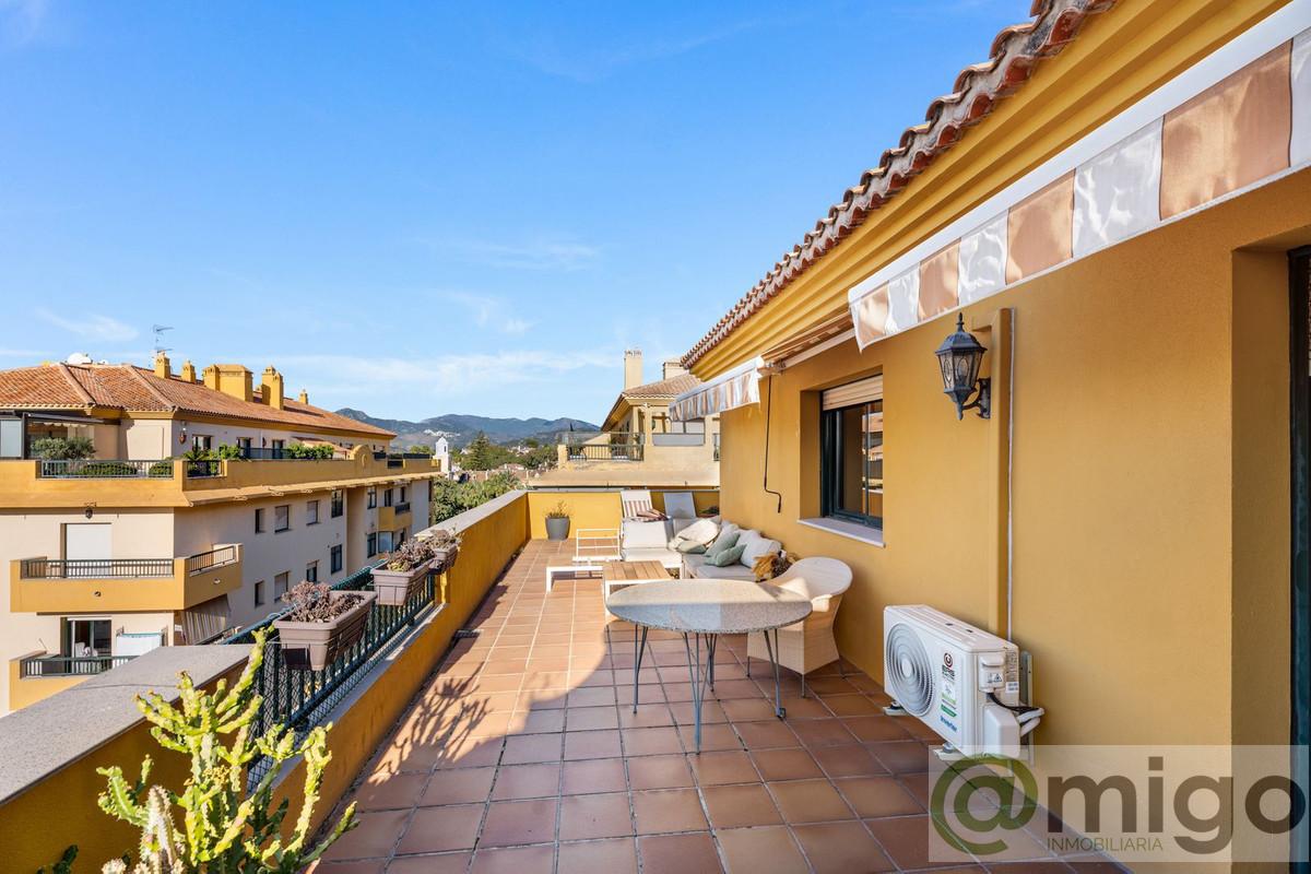 For sale of penthouse in Marbella