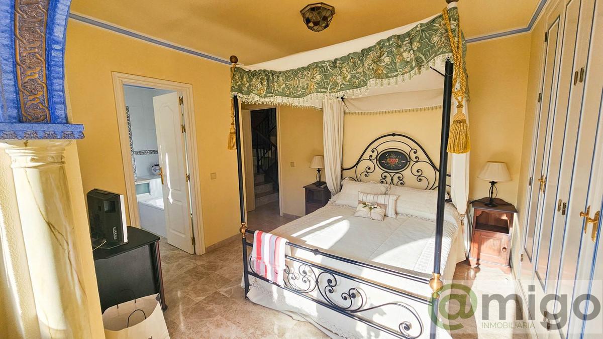 Venta de villa en Casares Playa