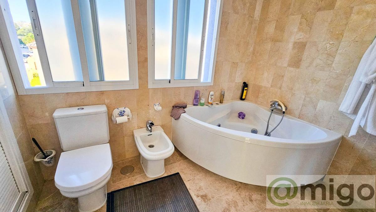 Venta de villa en Casares Playa