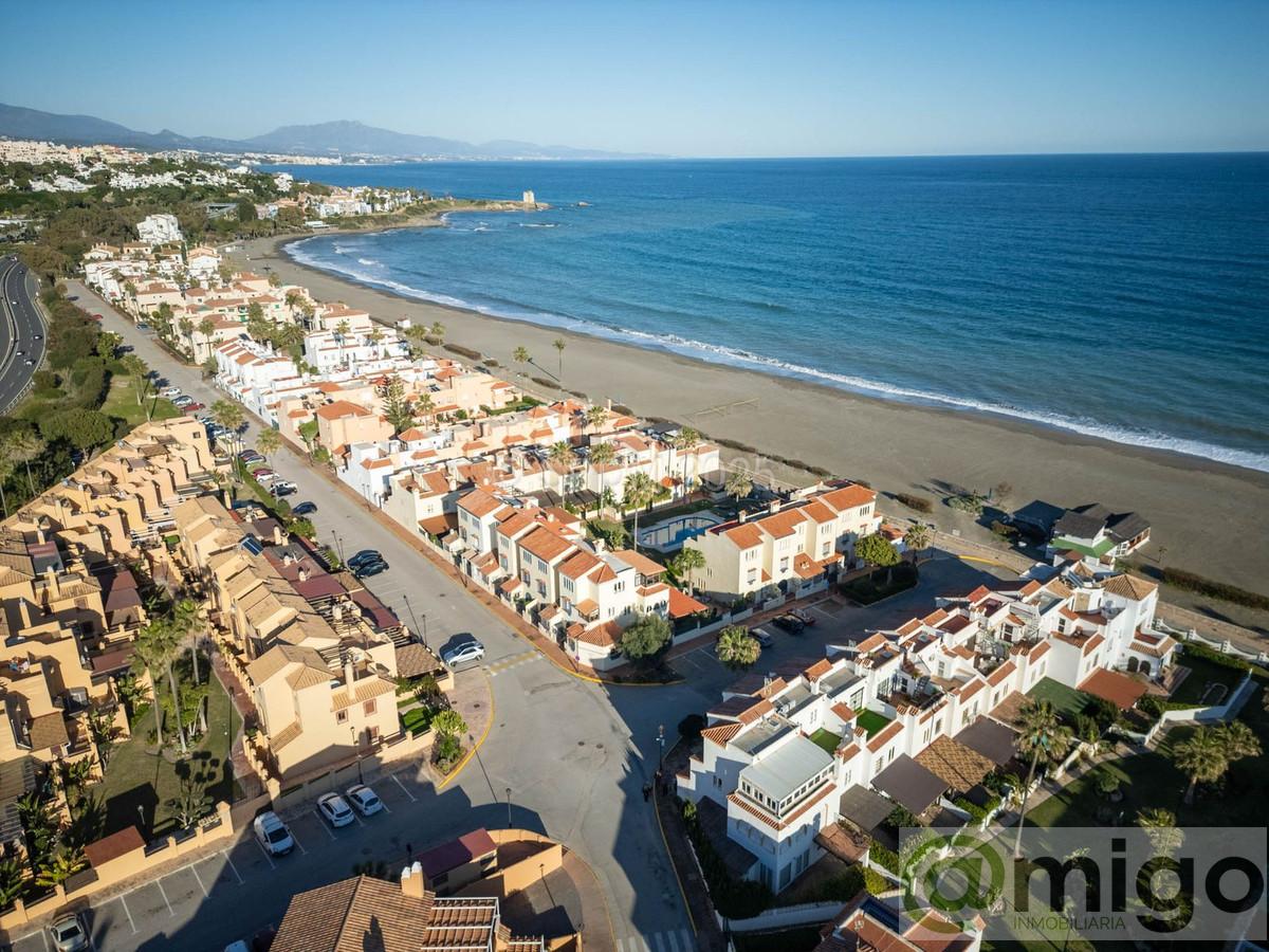 Venta de villa en Casares Playa