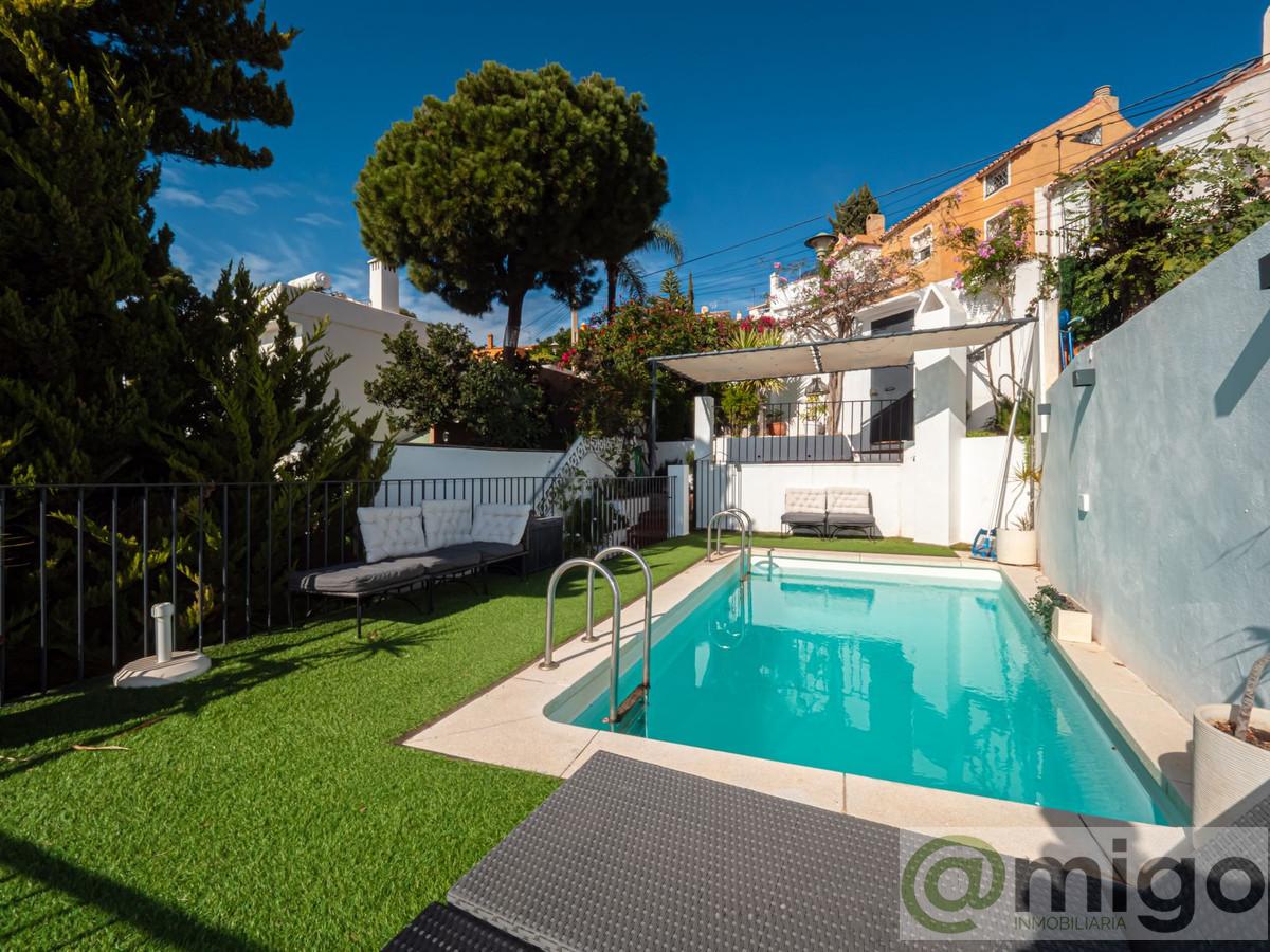 Venta de villa en Málaga Este