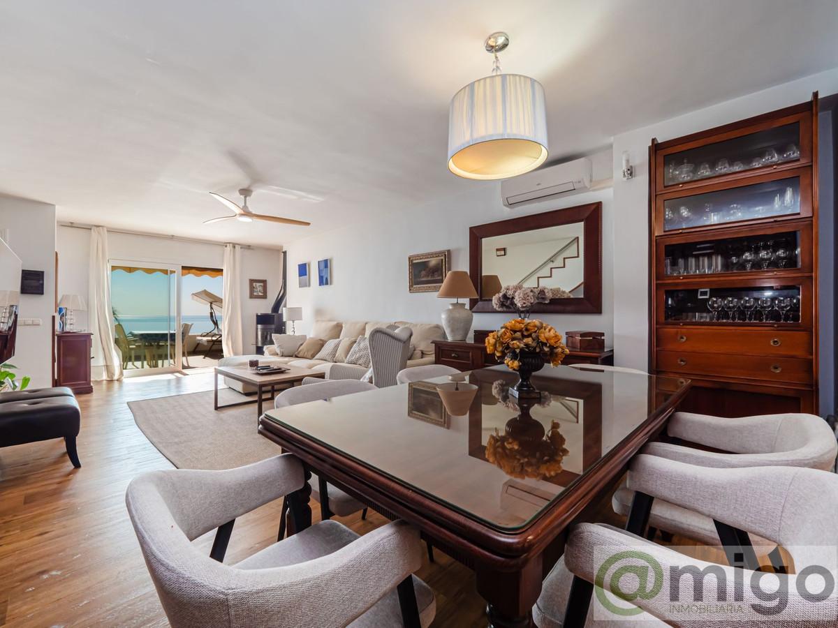 Venta de villa en Málaga Este