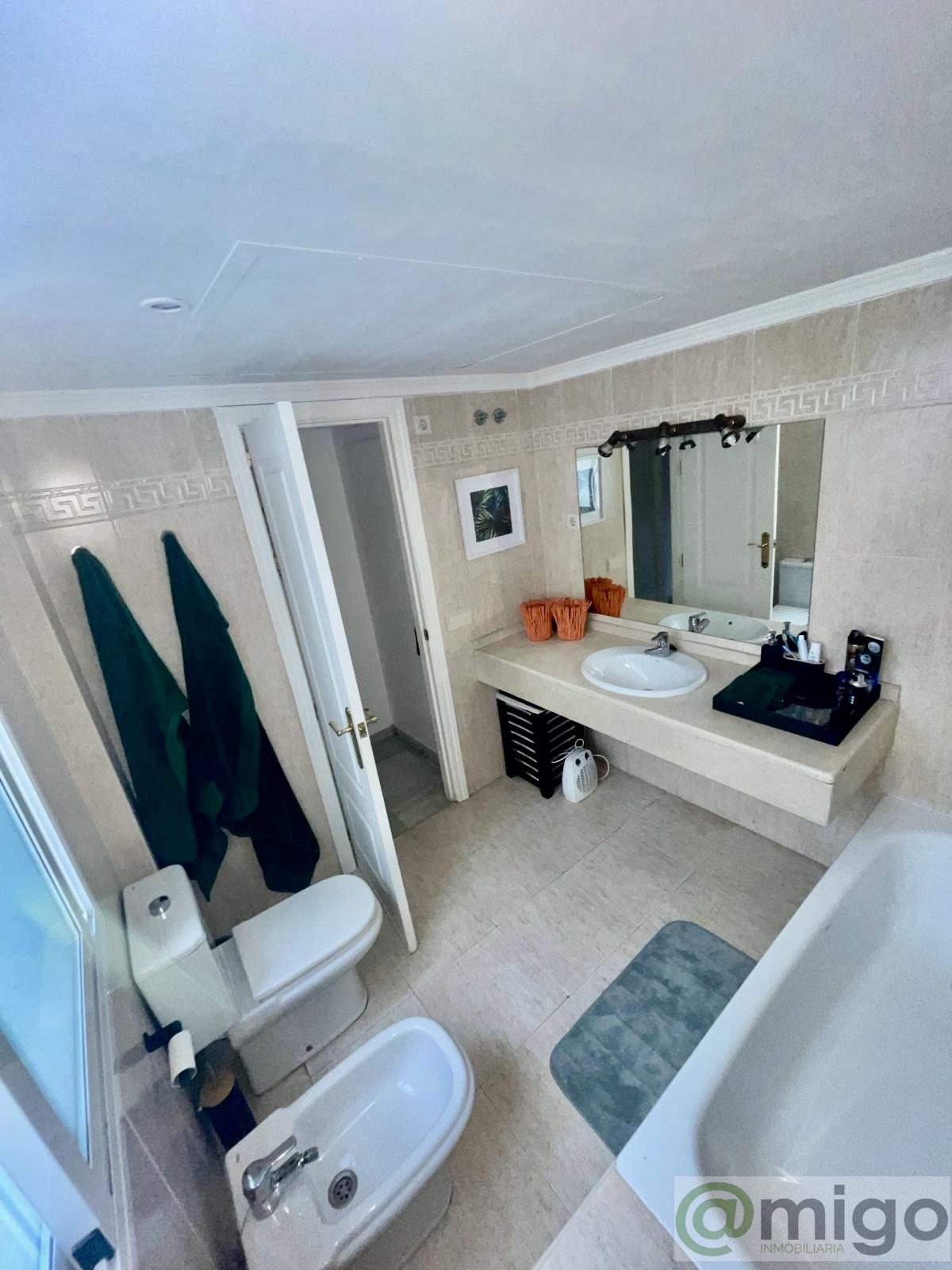 For sale of apartment in Marbella