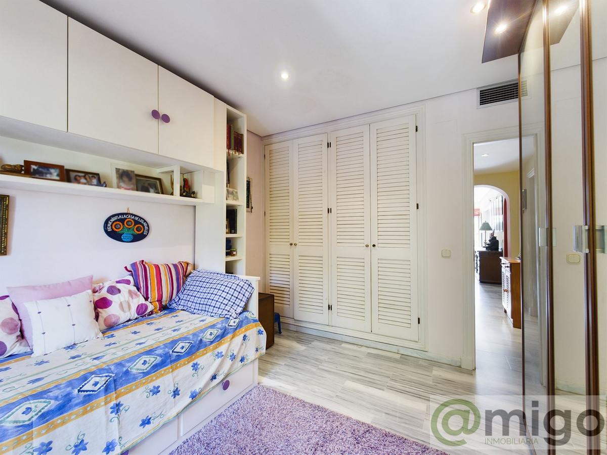 For sale of apartment in Marbella