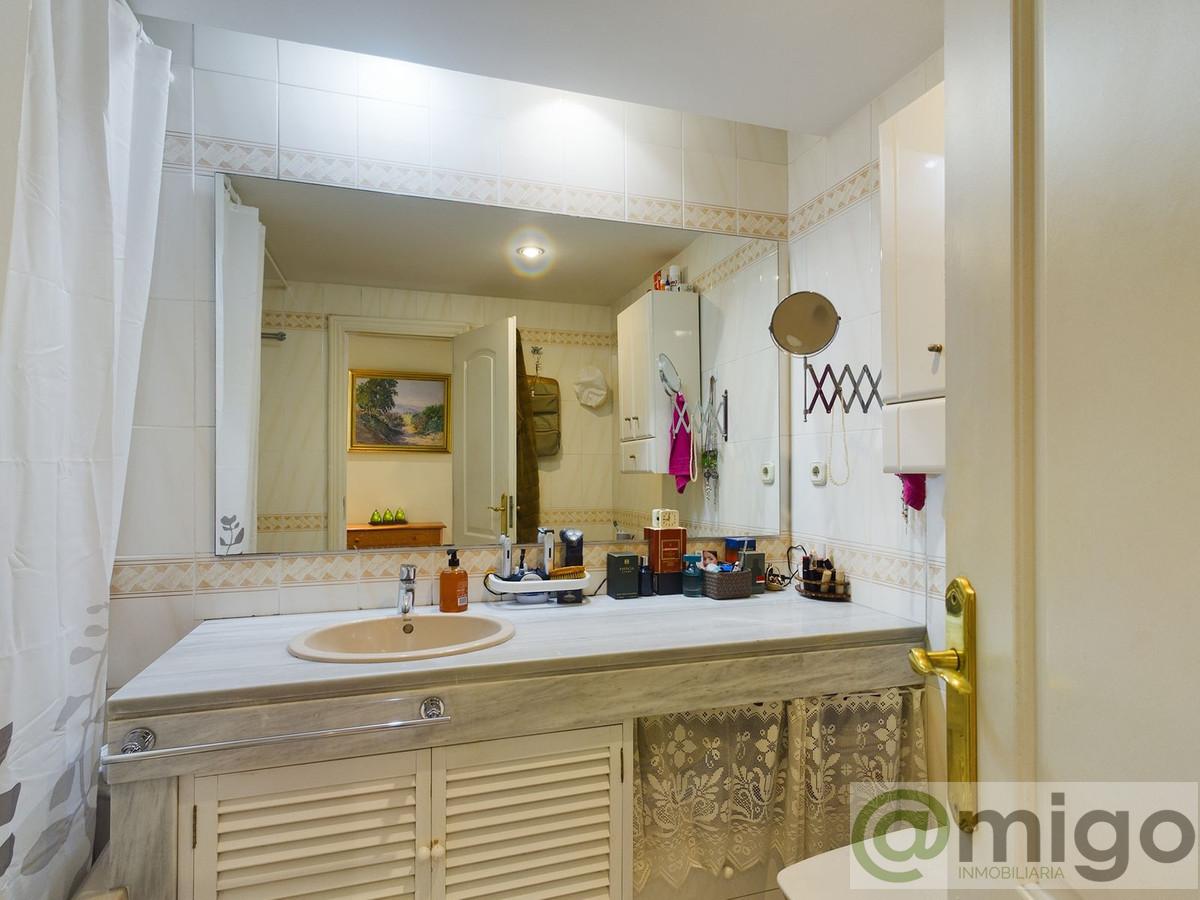 For sale of apartment in Marbella