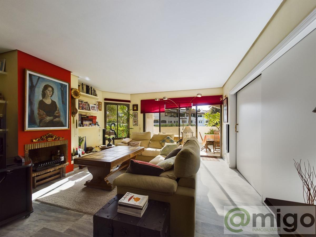 For sale of apartment in Marbella