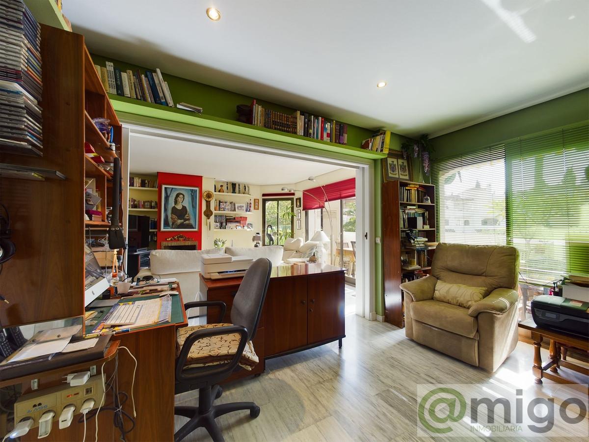 For sale of apartment in Marbella