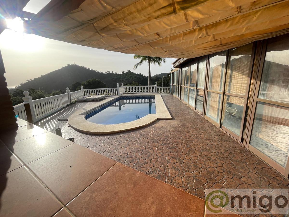 Venta de villa en Estepona