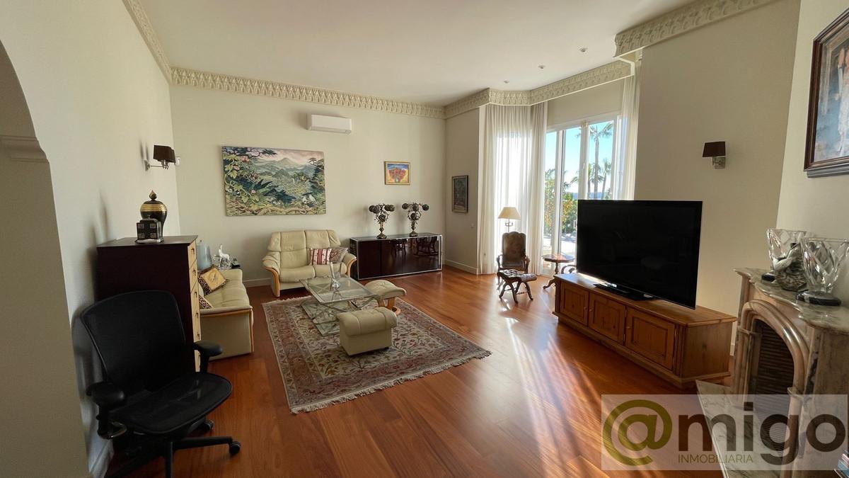 For sale of villa in Mijas