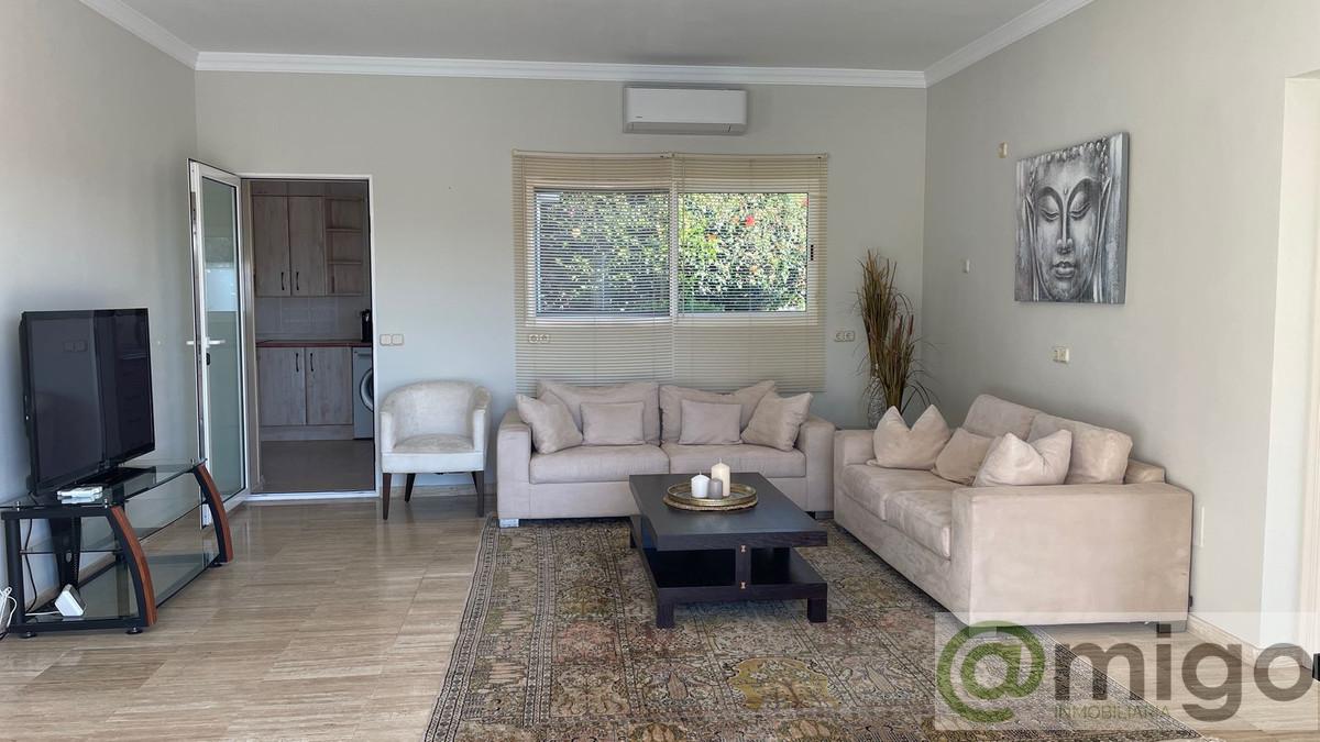 For sale of villa in Mijas