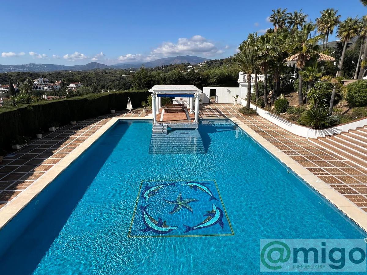 For sale of villa in Mijas