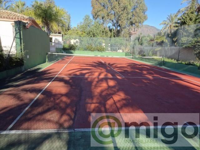 Venta de villa en Estepona