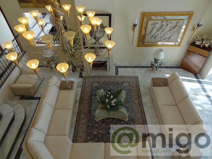 Venta de villa en Estepona