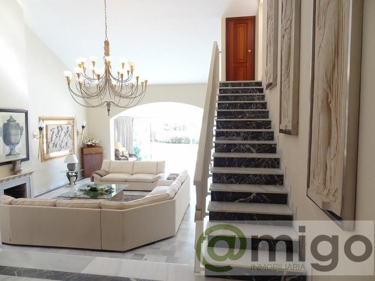 Venta de villa en Estepona