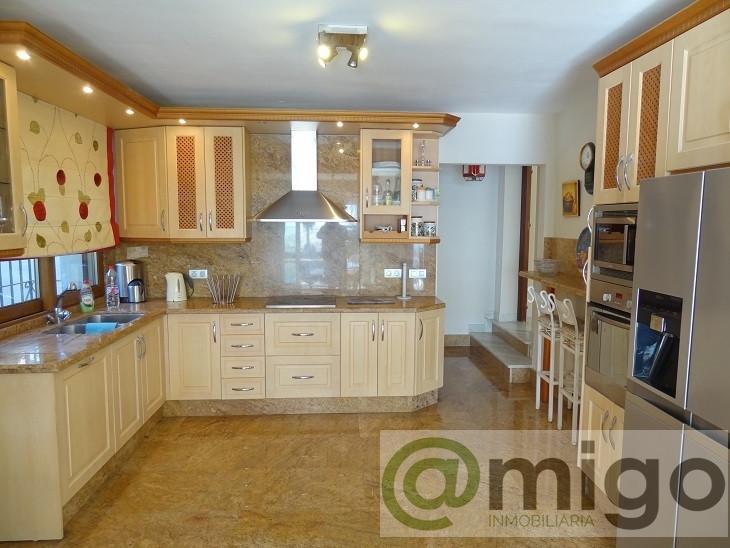 Venta de villa en Estepona