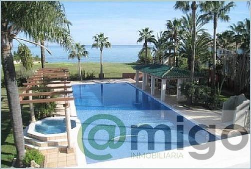 Venta de villa en Estepona