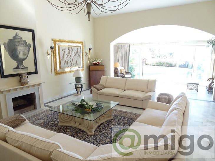 Venta de villa en Estepona