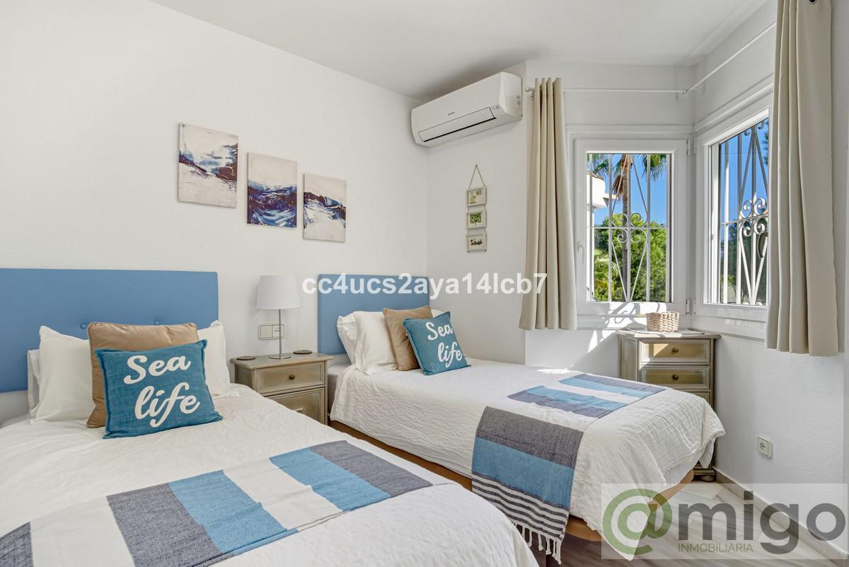 Venta de villa en Calahonda