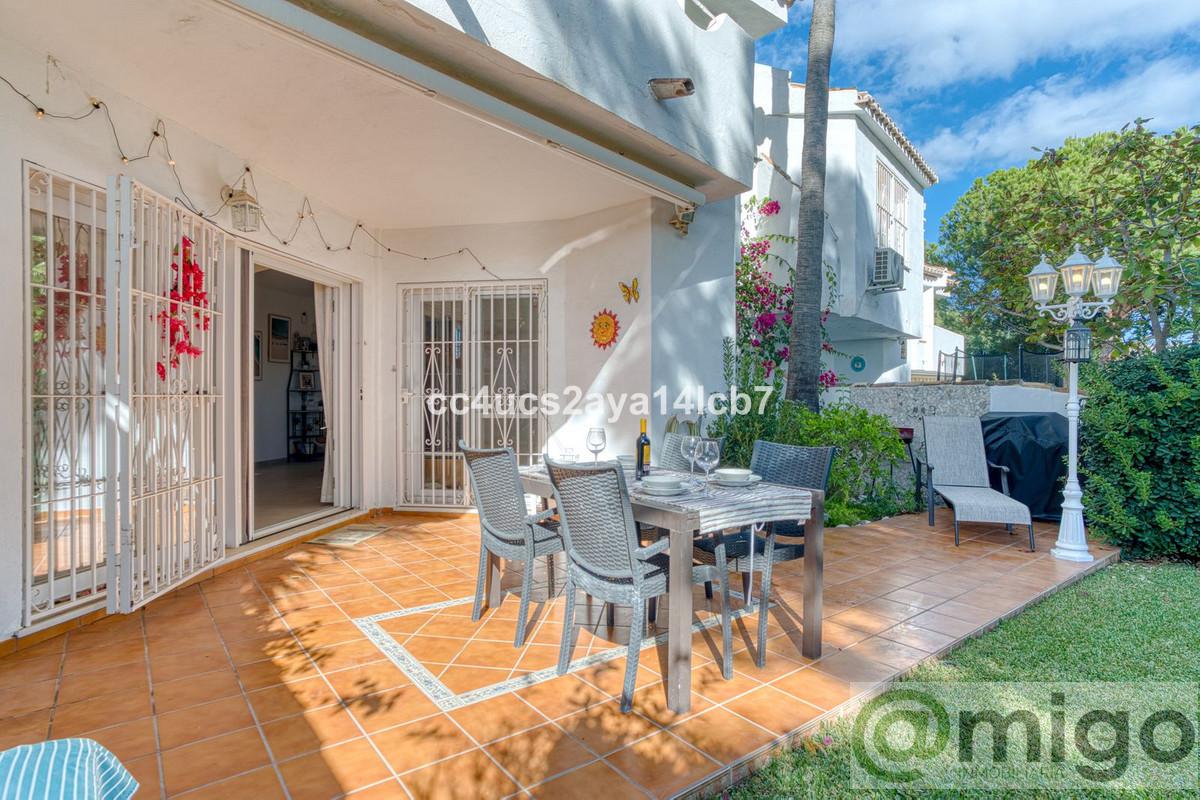 Venta de villa en Calahonda