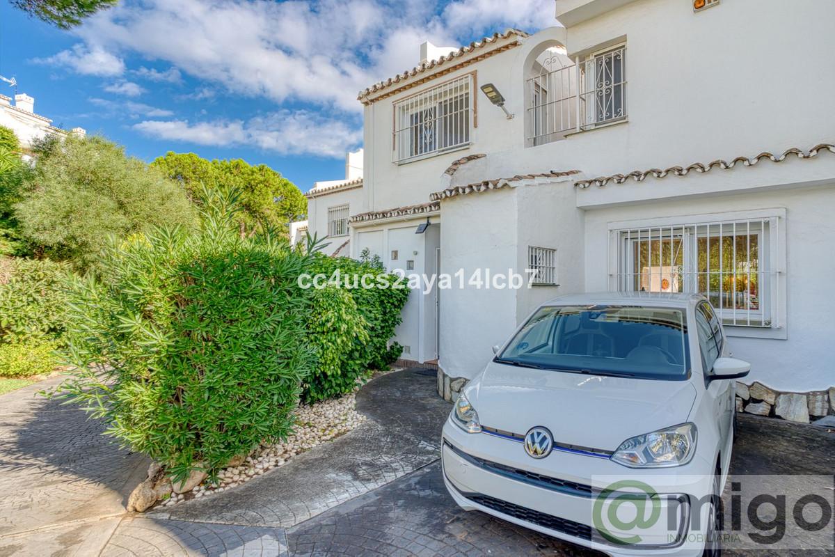 Venta de villa en Calahonda