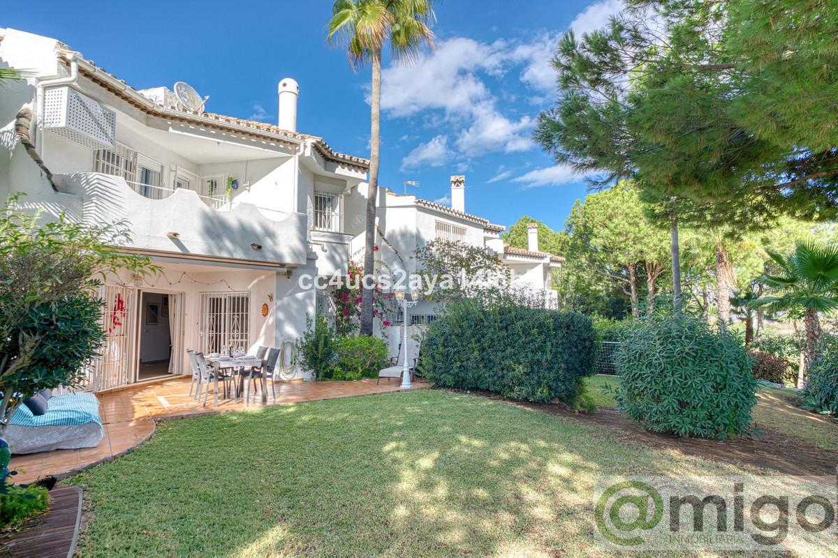 Venta de villa en Calahonda