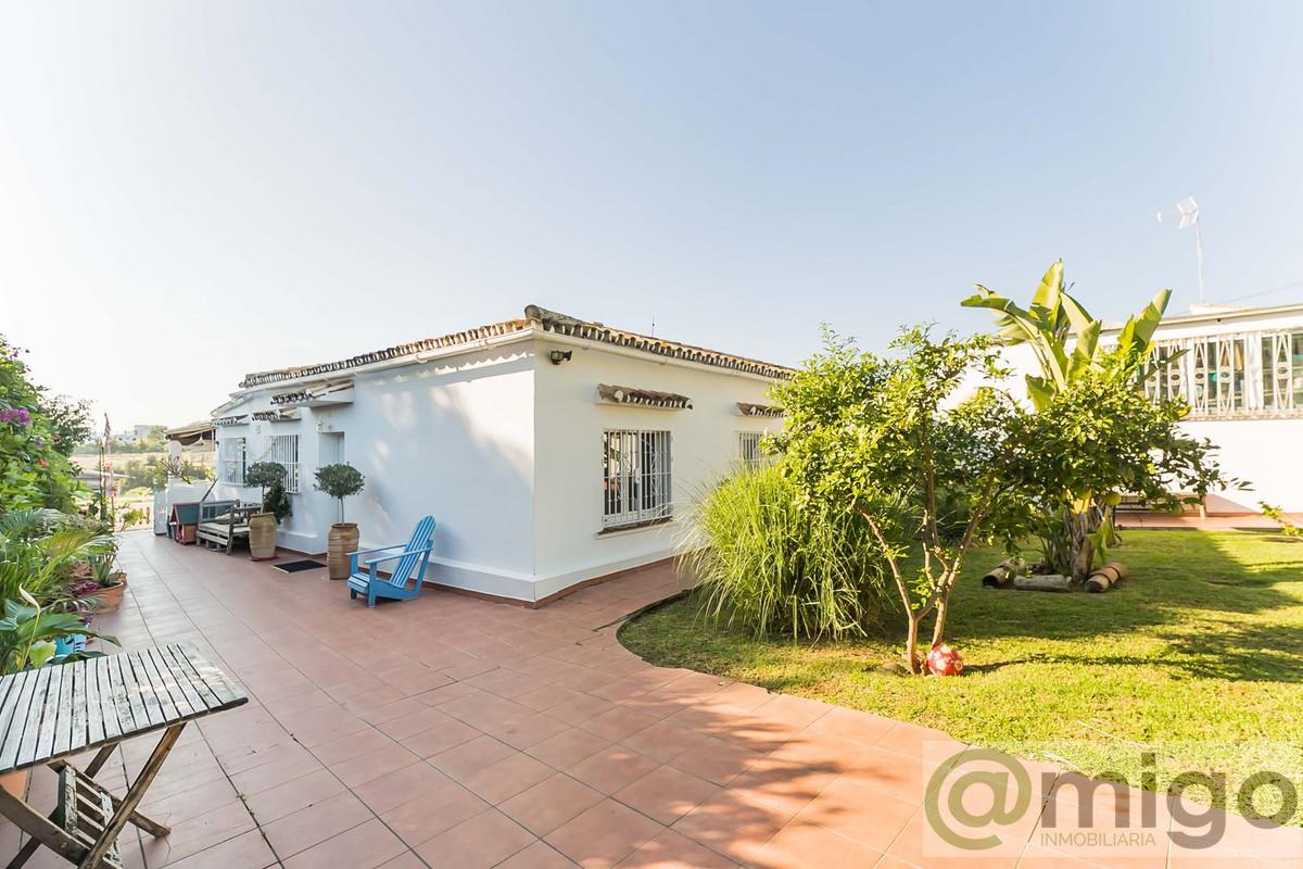 For sale of villa in Marbella
