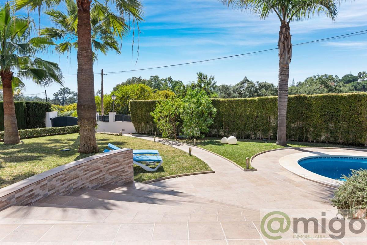 For sale of villa in Marbella