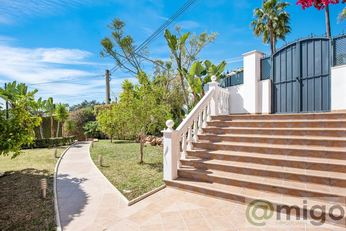 For sale of villa in Marbella