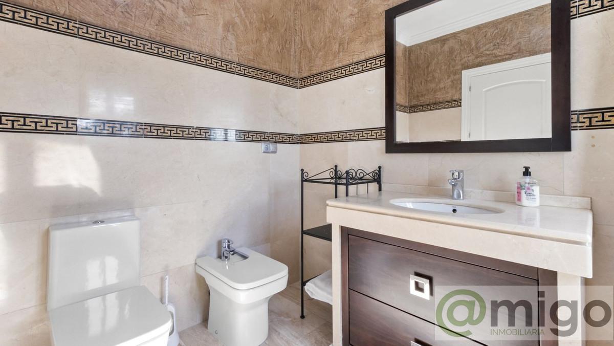 For sale of villa in Marbella