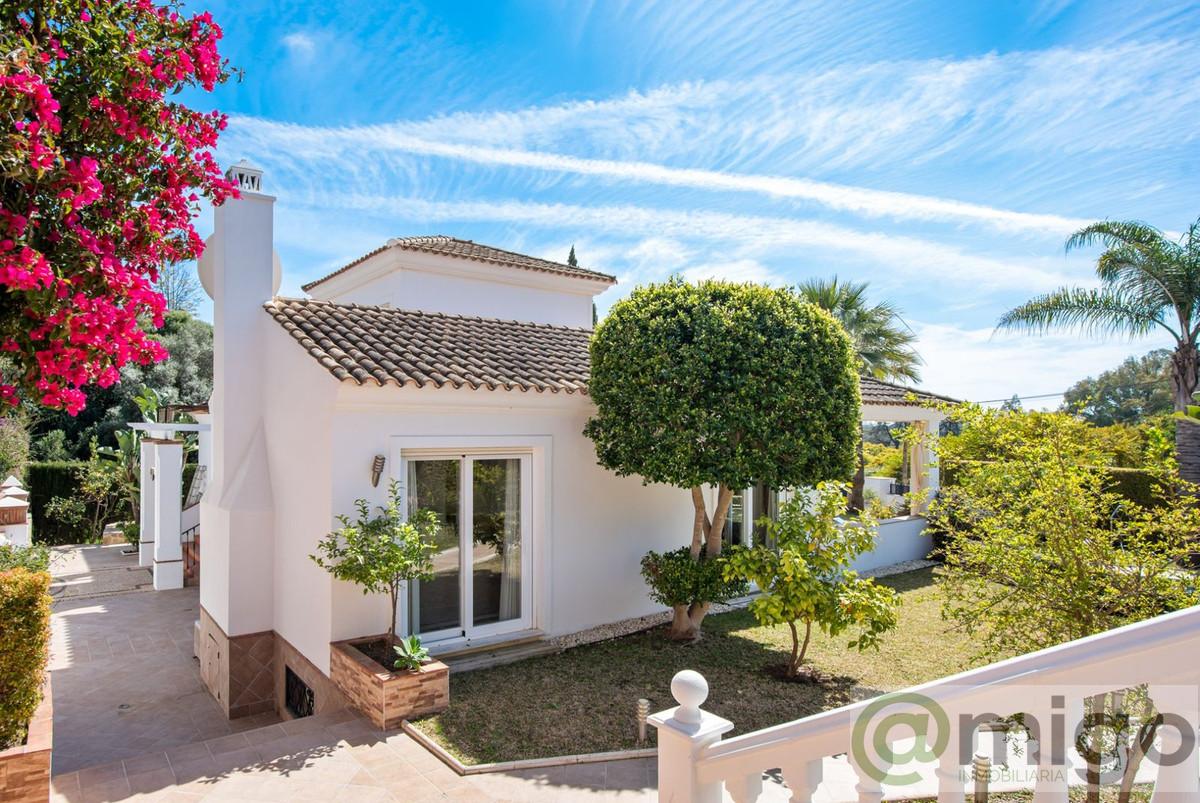 For sale of villa in Marbella
