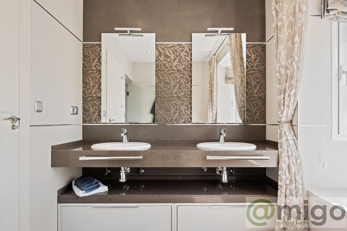 For sale of villa in Marbella