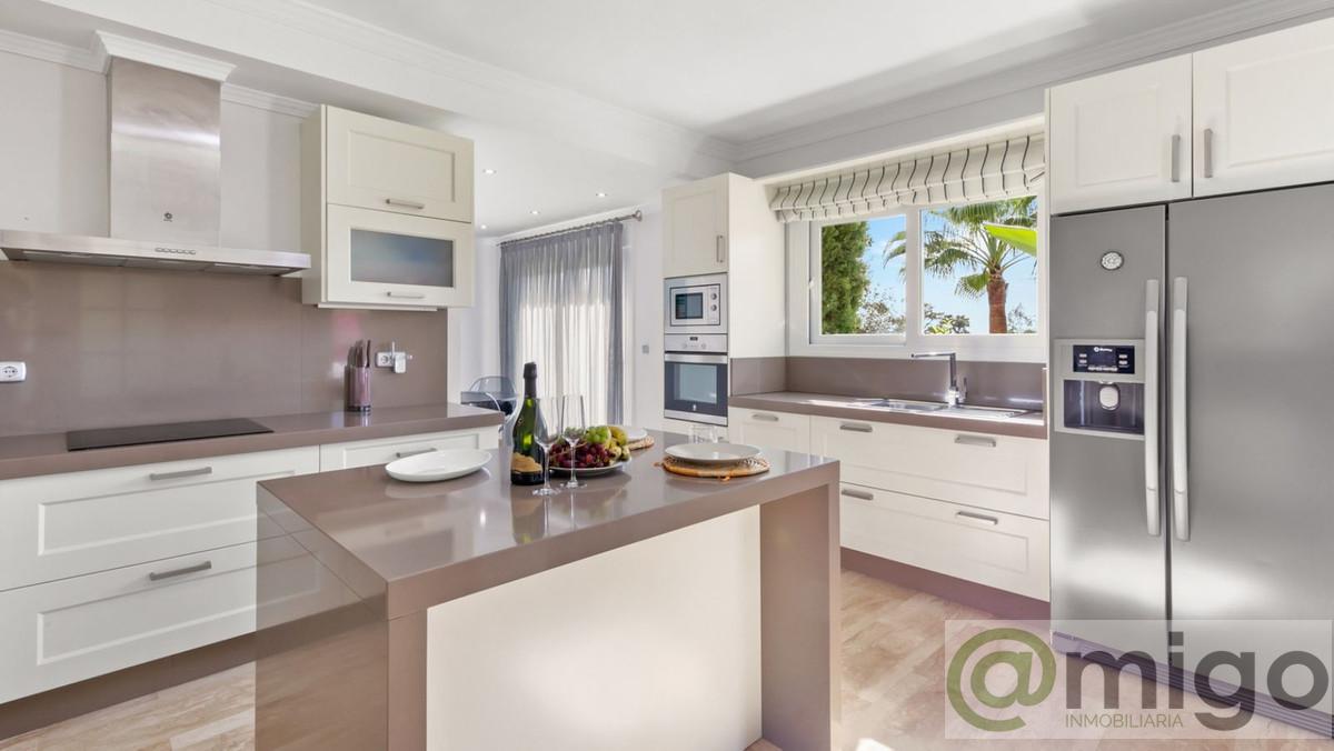 For sale of villa in Marbella