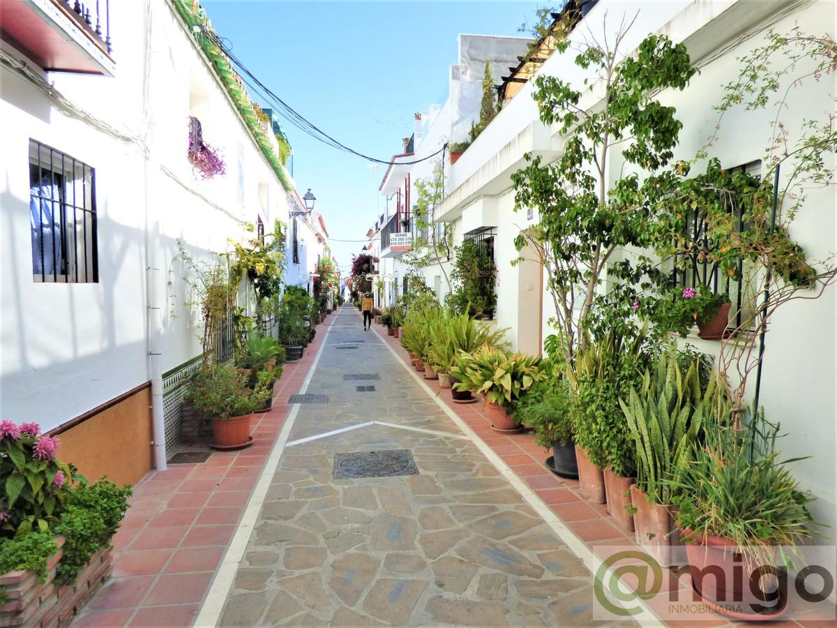 For sale of villa in Marbella