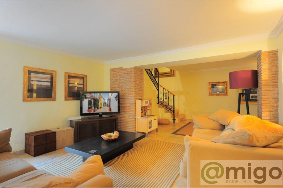 For sale of villa in Marbella