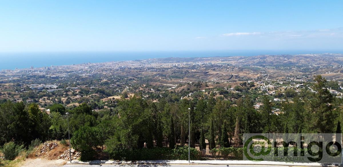 For sale of land in Mijas