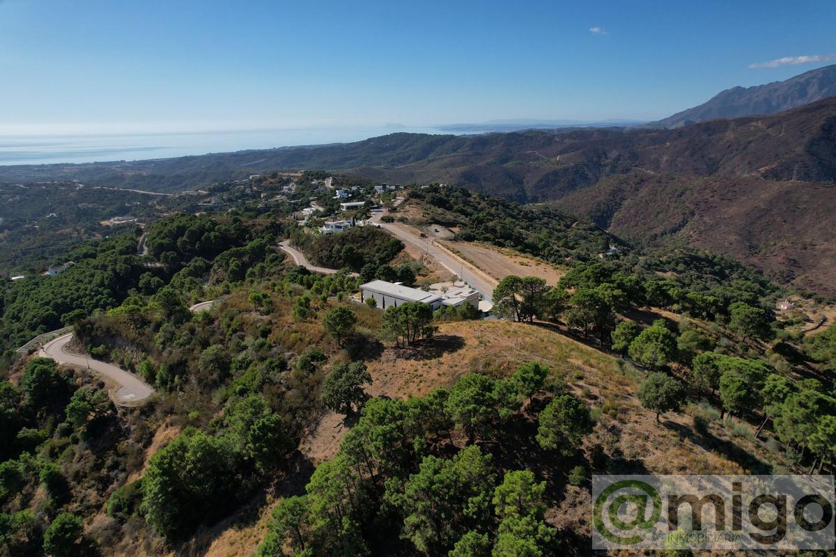 For sale of land in Marbella
