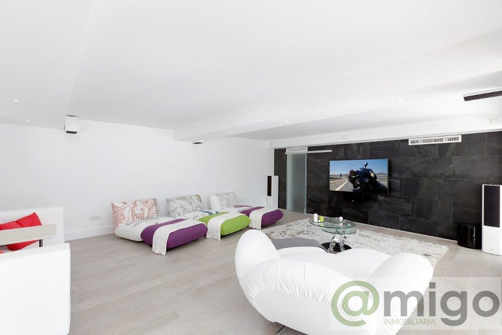 For sale of villa in Marbella
