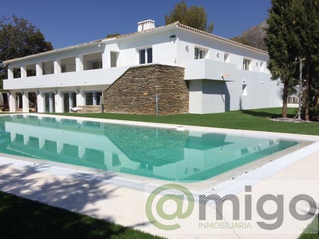 For sale of villa in Marbella