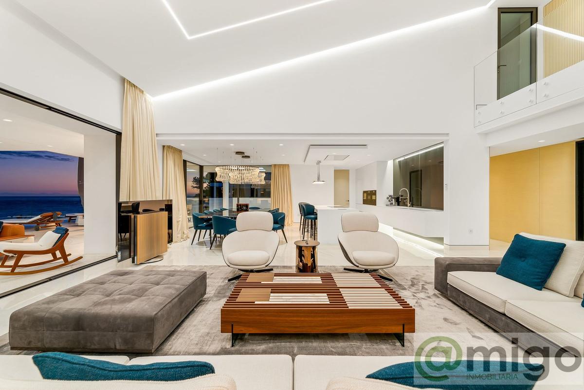 For sale of penthouse in Marbella