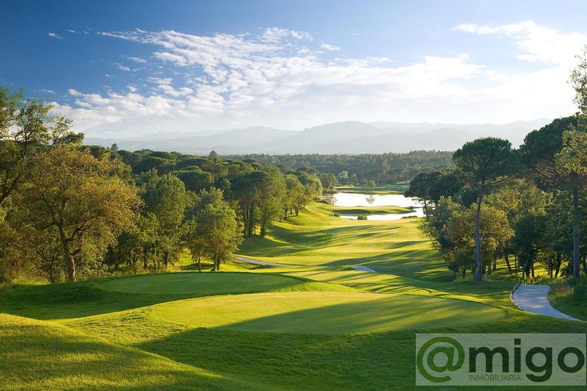 For sale of land in Marbella