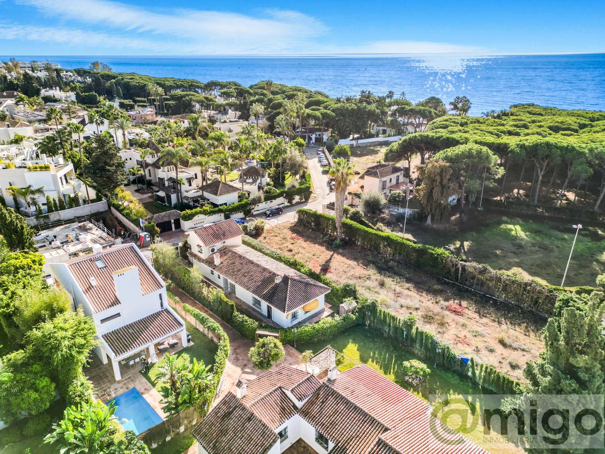 For sale of villa in Marbella