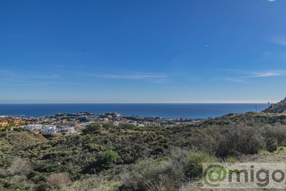 For sale of land in Riviera del Sol