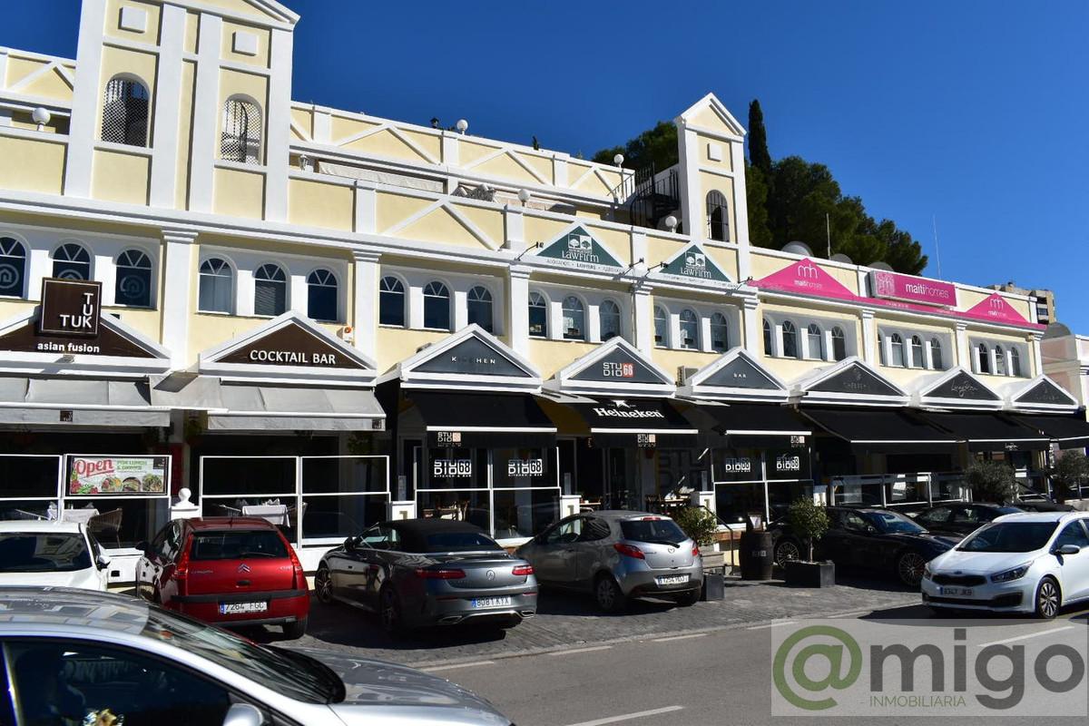 Venta de local en Aloha