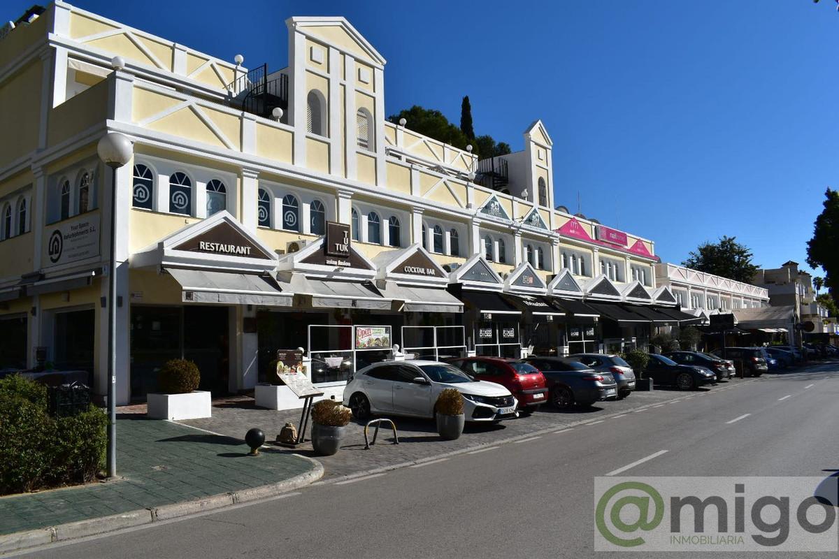 Venta de local en Aloha